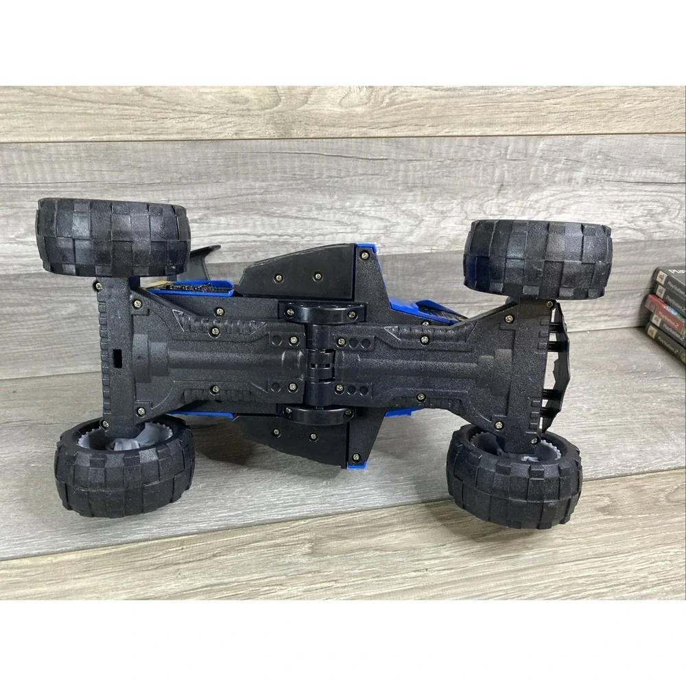 Fisher‎ Price Imaginext DC Hero World Transforming Batmobile Batman Light Sound